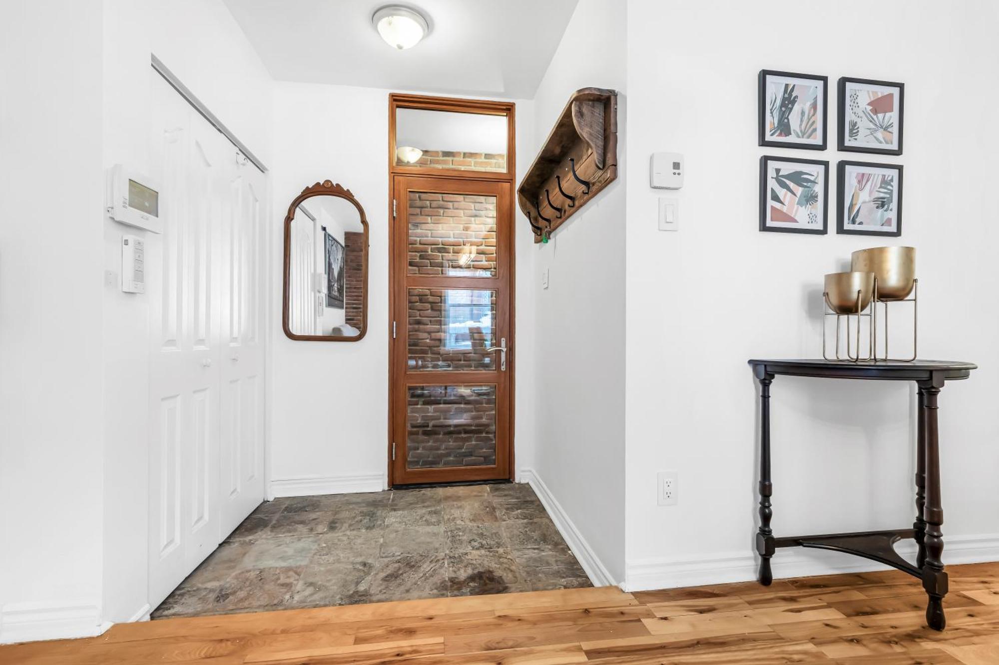 Beautiful 3-Bedrooms In Heart Of Plateau Mont-Royal Montreal Luaran gambar