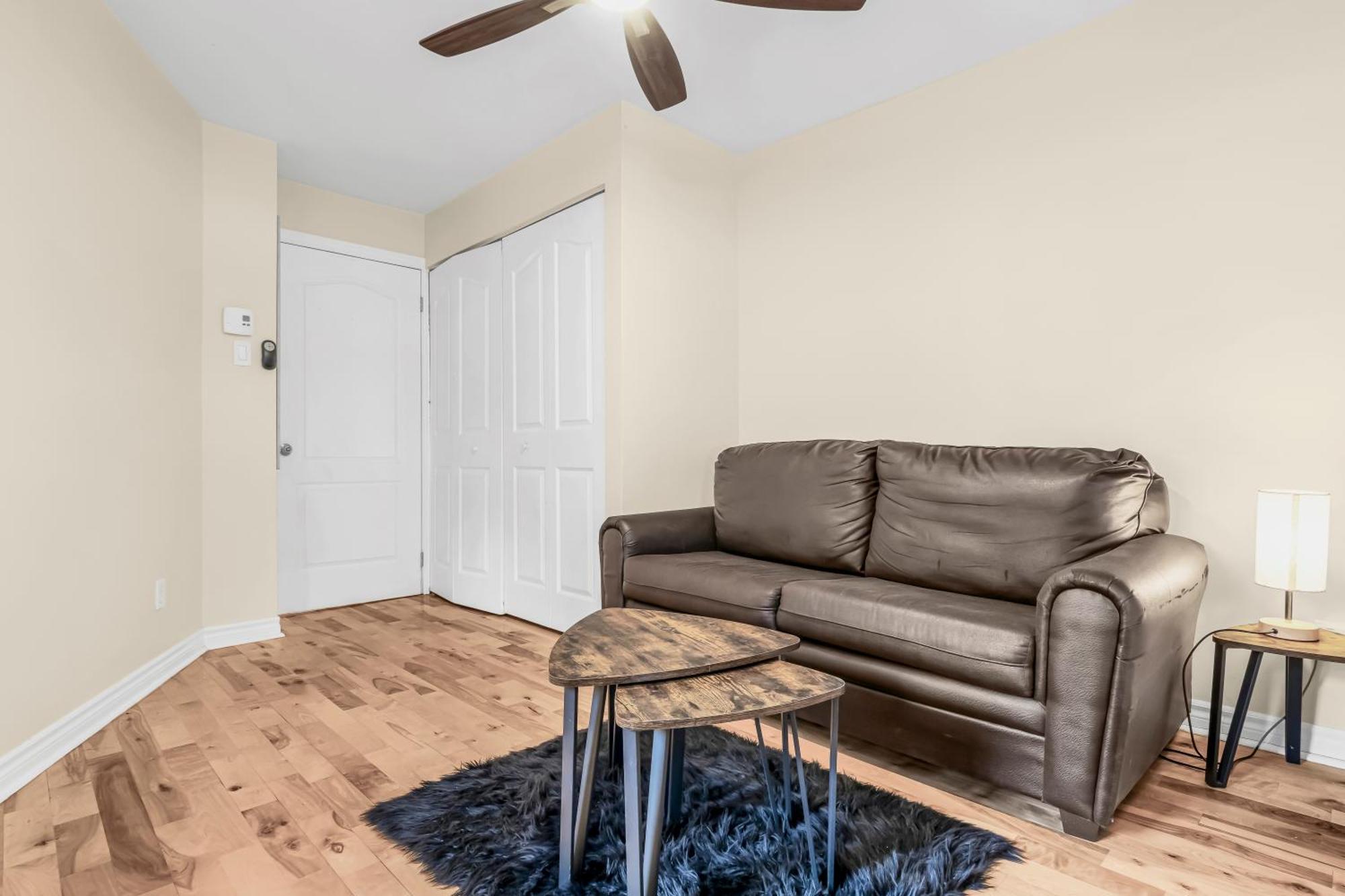 Beautiful 3-Bedrooms In Heart Of Plateau Mont-Royal Montreal Luaran gambar